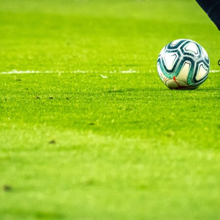 Futsal vs. soccer: what are the key differences and similarities?